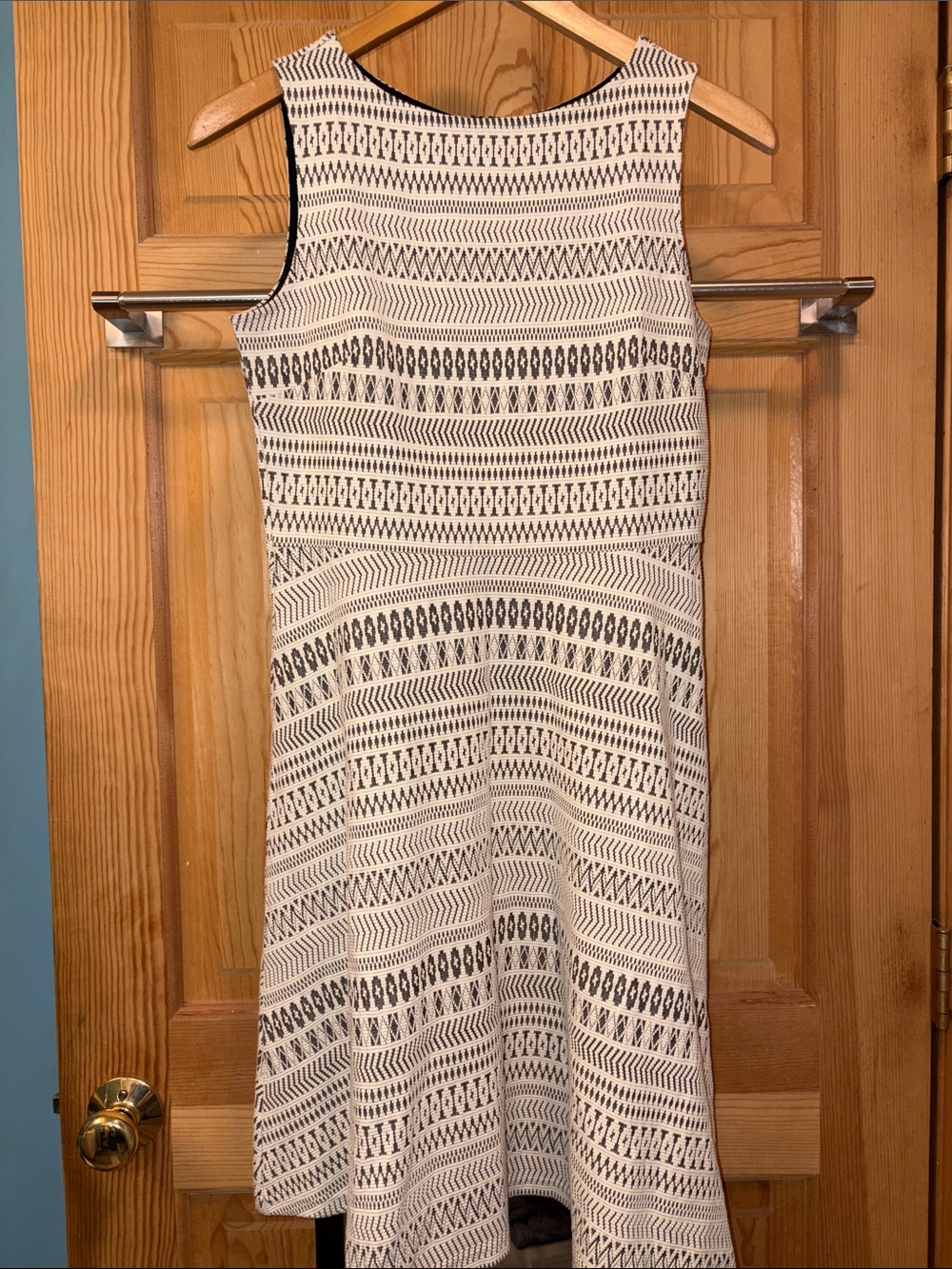 Retro Inspired Aztec Sleeveless White/Gray A Line Dress Sz 4P